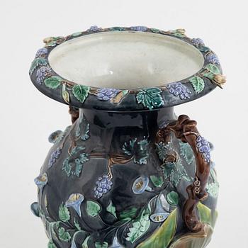 A majolica urn, Rörstrand, Sweden, late 19th century.