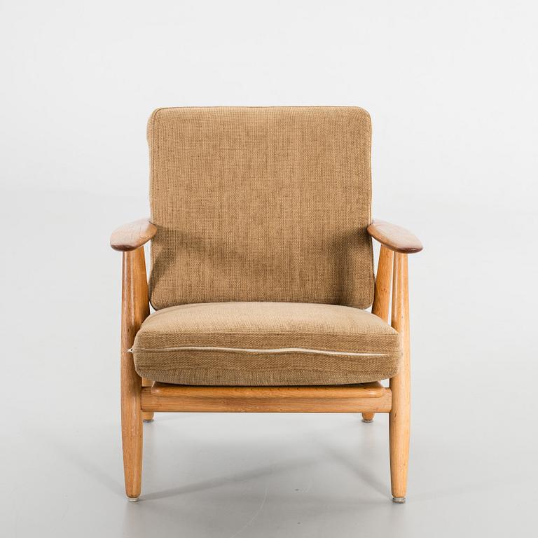 HANS J. WEGNER, fåtölj, "GE 240/Cigarren".