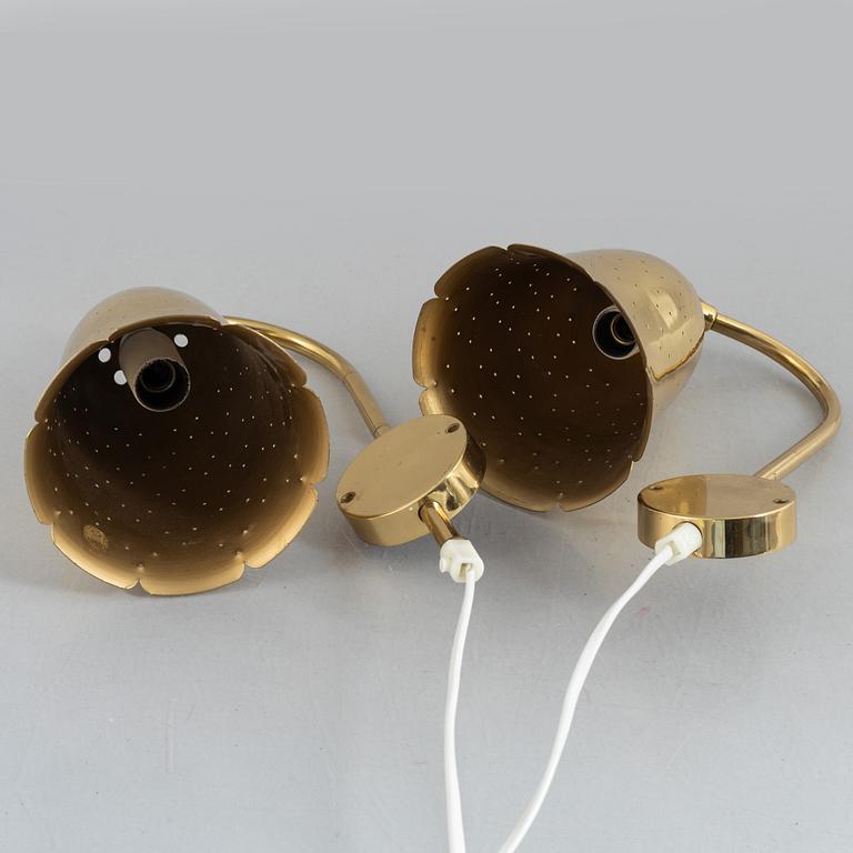 A pair of 'B 6972' wall lamps, Boréns AB, Borås.