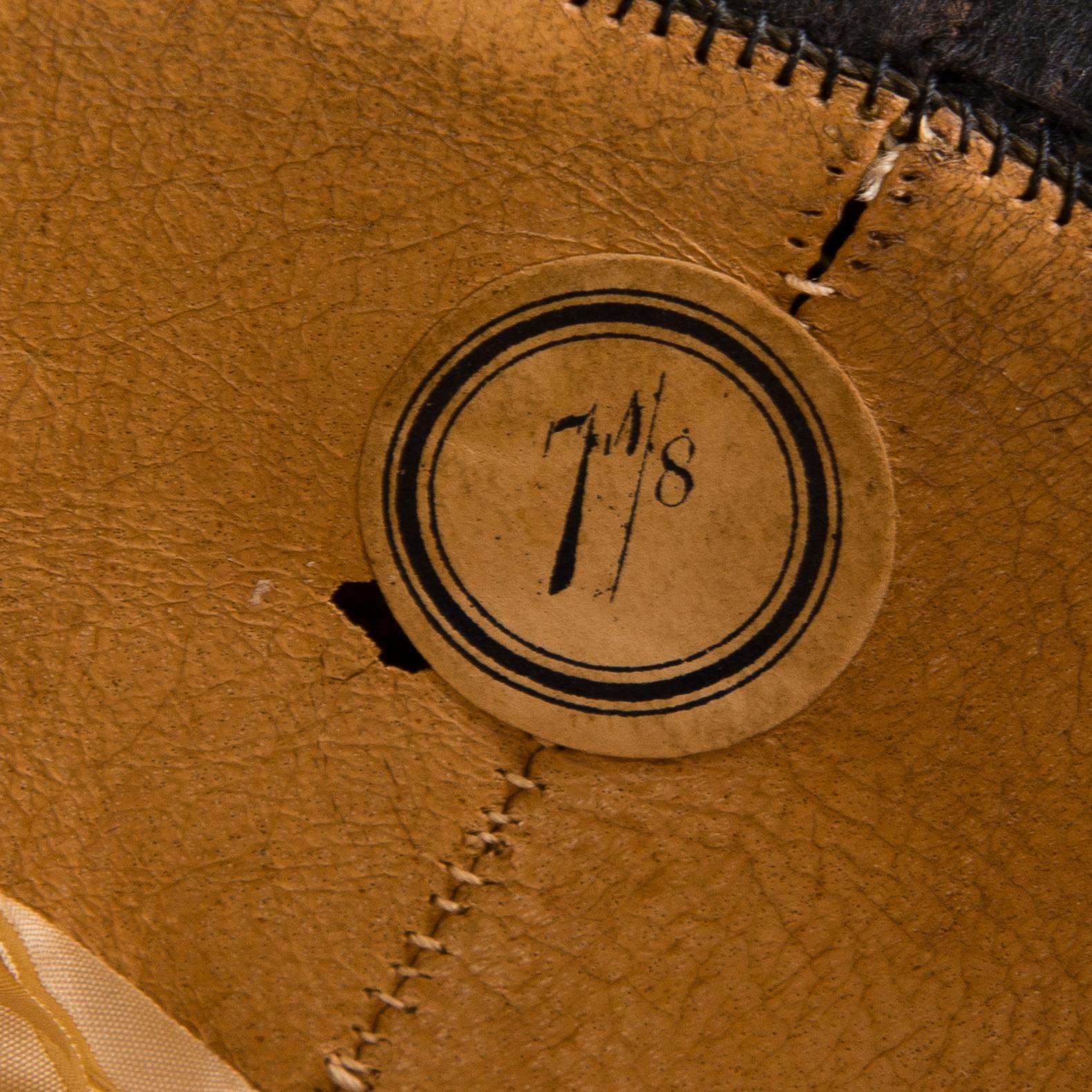 BICORNE MED ASK, för kungliga flottan, Storbritannien, cirka sekelskiftet 1900.