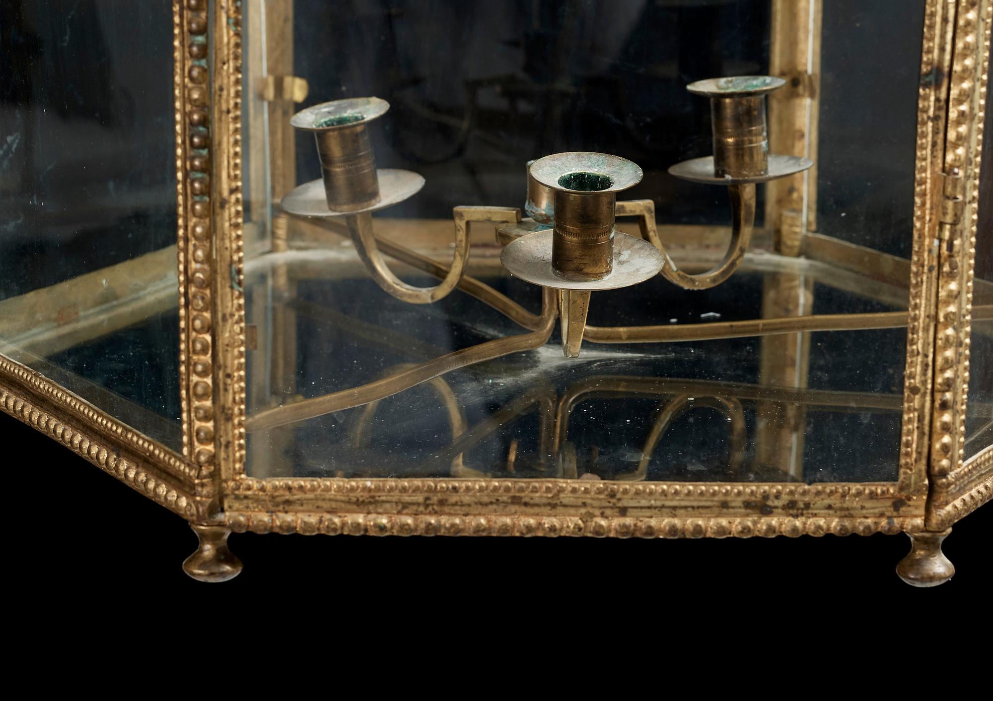 LYKTA, för tre ljus, gustaviansk, 1700-talets slut.