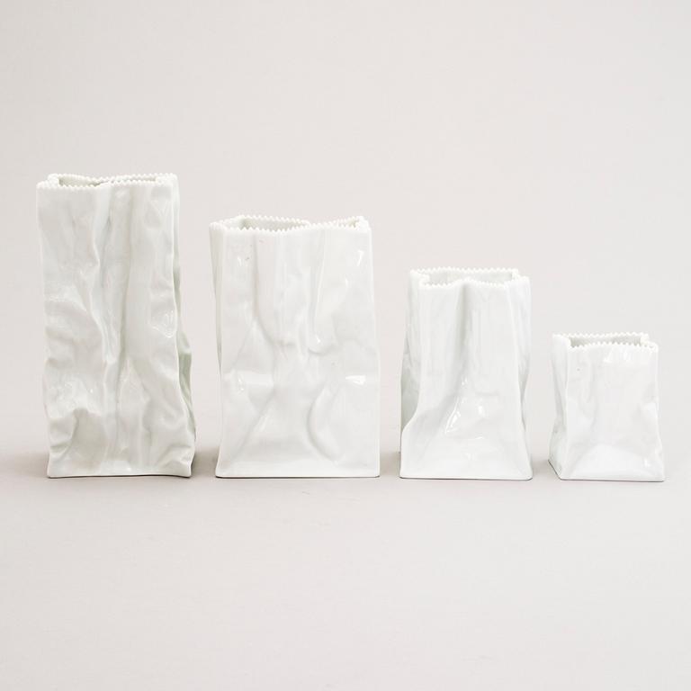 TAPIO WIRKKALA, NELJÄ MALJAKKOA, "Paperipussi", keramiikkaa, Rosenthal.