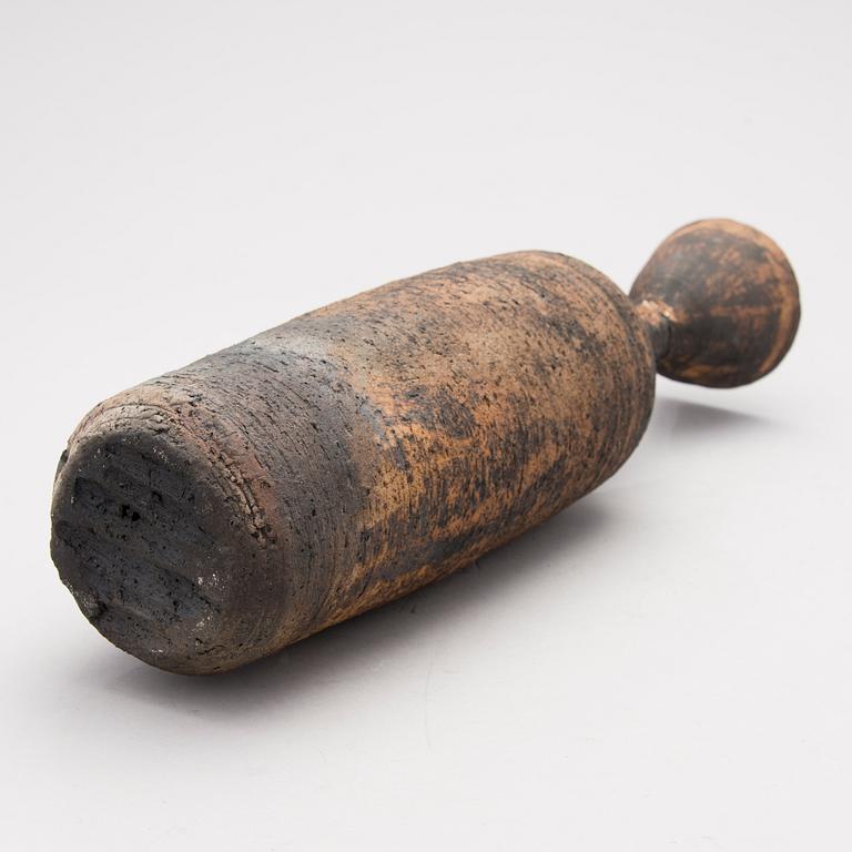 PEKKA PAIKKARI, KERAMIKSKULPTUR.