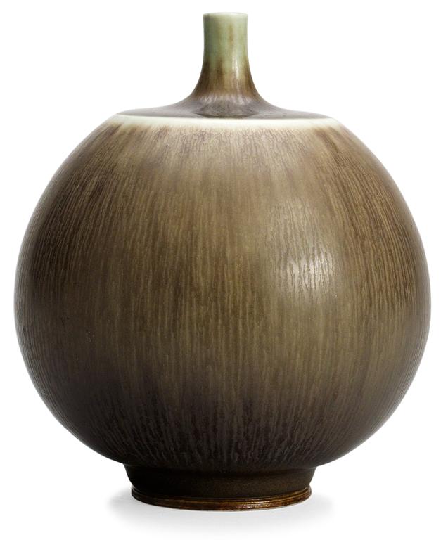 A Berndt Friberg stoneware vase, Gustavsberg studio 1970.