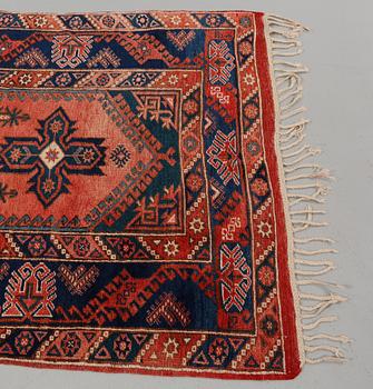 MATTA, orientalisk, old/semiantik, 180 x 117 cm.