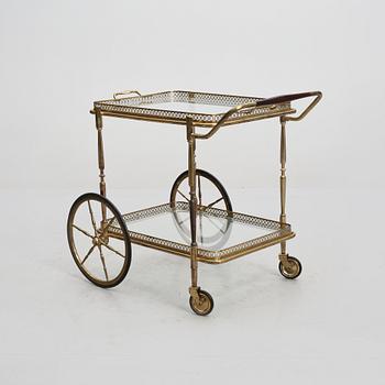 SERVERINGSVAGN, 1900-talets andra hälft.
