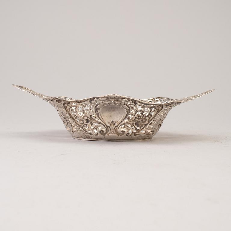 A silver bowl by J L Hultman, Stockhol, dated 1952.