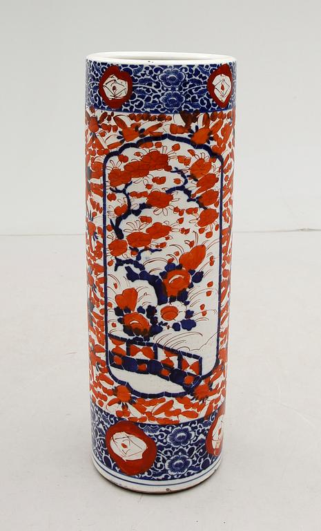 PARAPLYSTÄLL, porslin, Imari, Japan, 1800-tal.