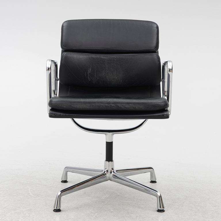 Charles & Ray Eames, an 'EA208 Soft Pad Chair' swivel chair, Vitra, 2010's.