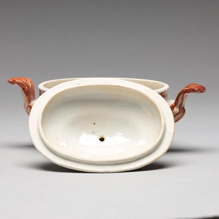 A famille rose 'Double Peacock' tureen with cover, Qing dynasty, Qianlong (1736-95).