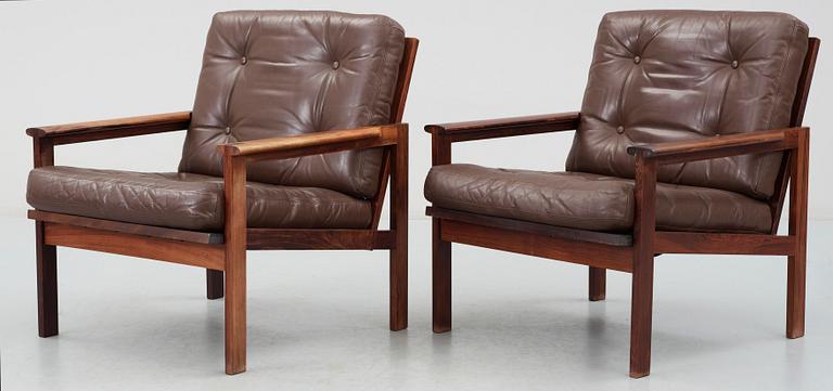 FÅTÖLJER, ett par, 1960/70-tal.