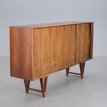 SIDEBOARD, Danmark, 1900-talets andra hälft. Citesintyg medföljer.