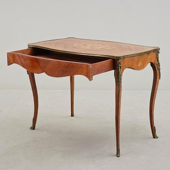 BORD, Louis XV-stil, tidigt 1900-tal.