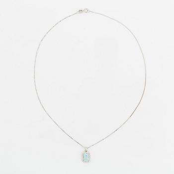 Collier med akvamarin och diamanter.
