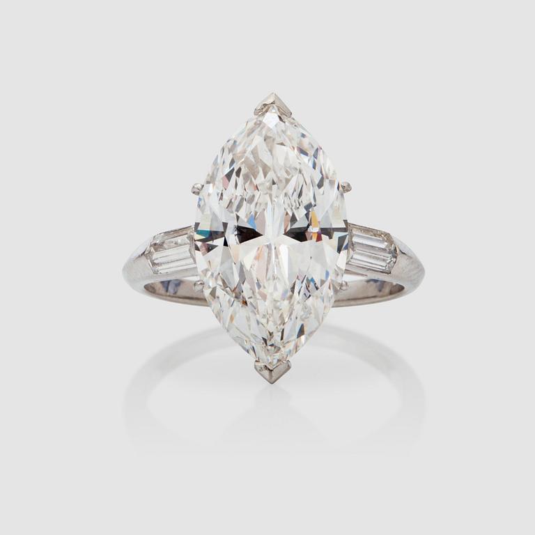 A 5.10 ct marquise-cut diamond ring. Quality E/IF according to HRD certificate.