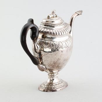 KAFFEANNA, silver, Magnus Fryberg, Jönköping 1833. Total vikt ca 820 g.