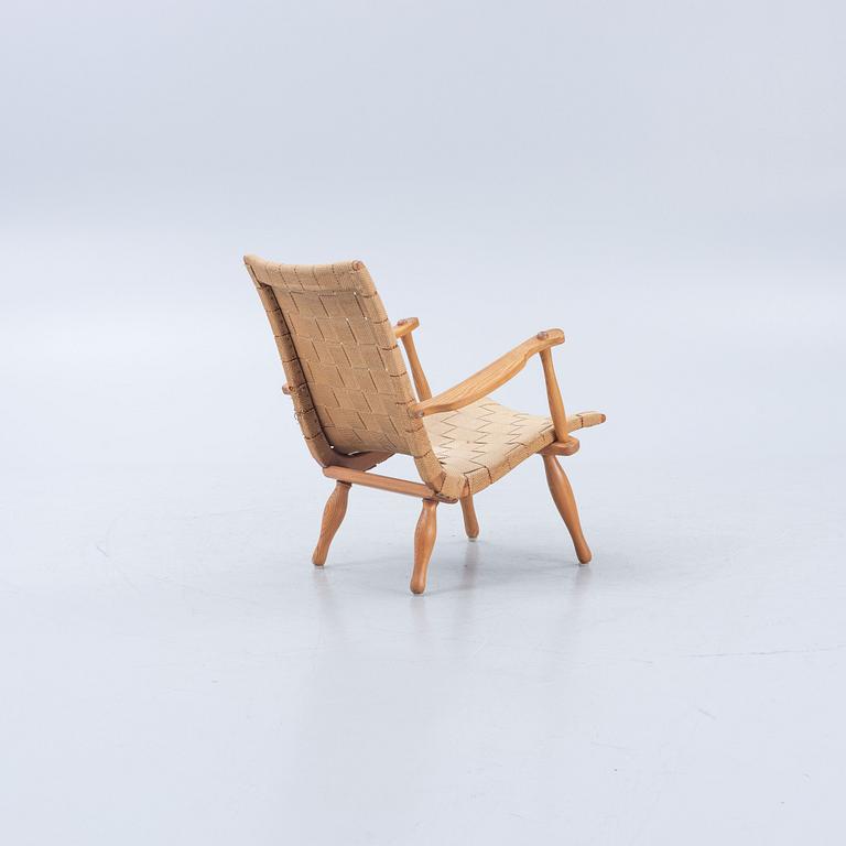 A mid 20th century armchair.