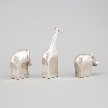 Gunnar Cyrén, three silver plated zinc figurines, Dansk Designs, Japan.