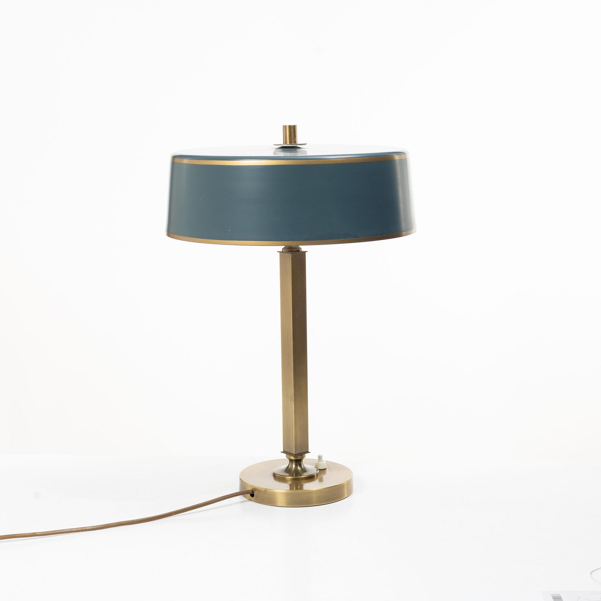 Einar Bäckströms Metallvarufabrik, Table lamp, model 7407, mid-20th century.