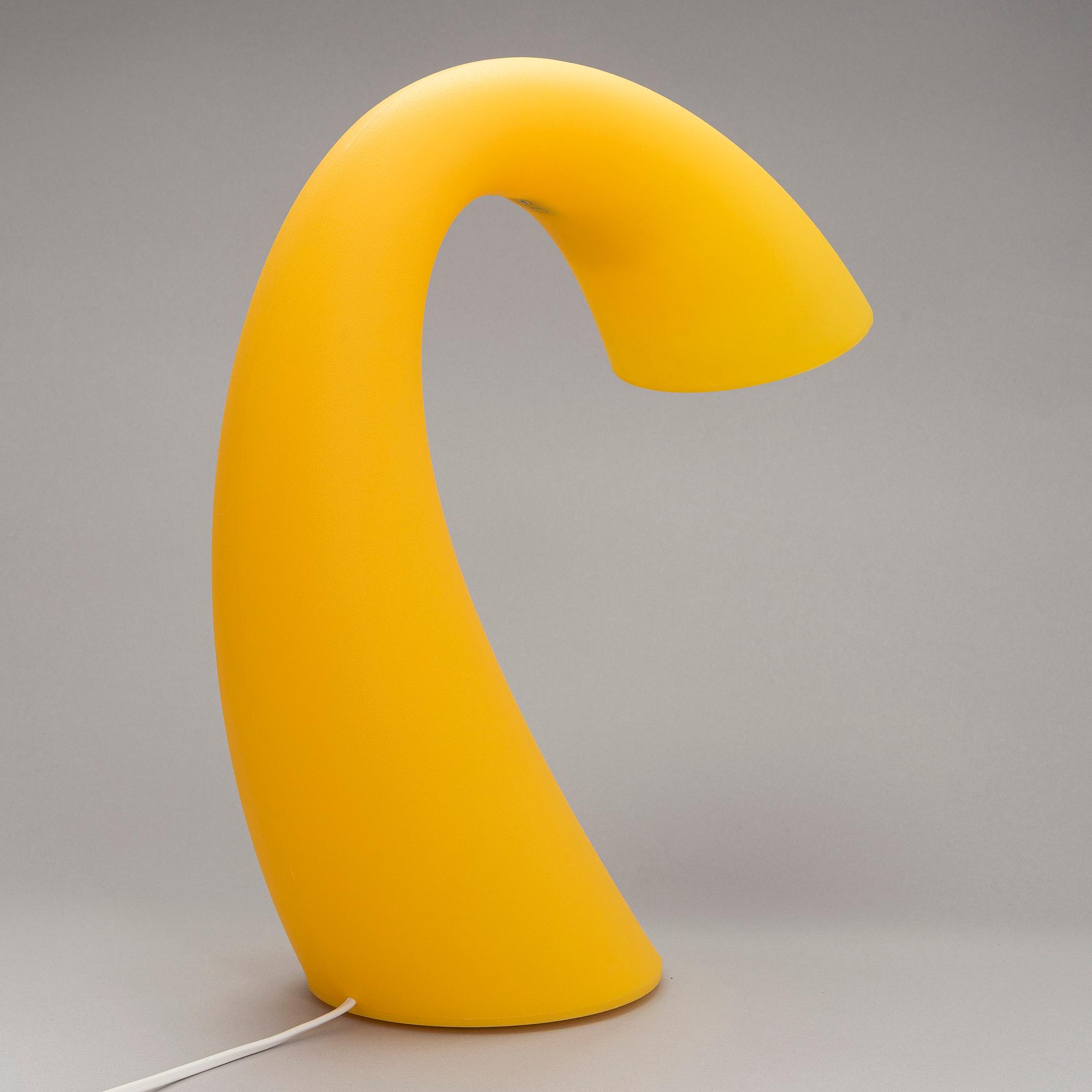 Eero Aarnio, pöytävalaisin "Swan" Melaja Oy, 2007.