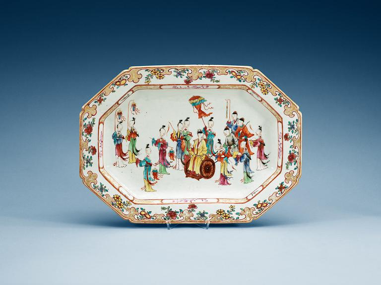 A famille rose tureen stand, Qing dynasty Qianlong (1736-95).