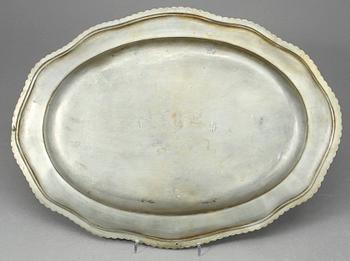 FAT, tenn, rokoko, 1700-tal. Otydliga stämplar, möjligen Carl Weigang, Stockholm 1740-1763.