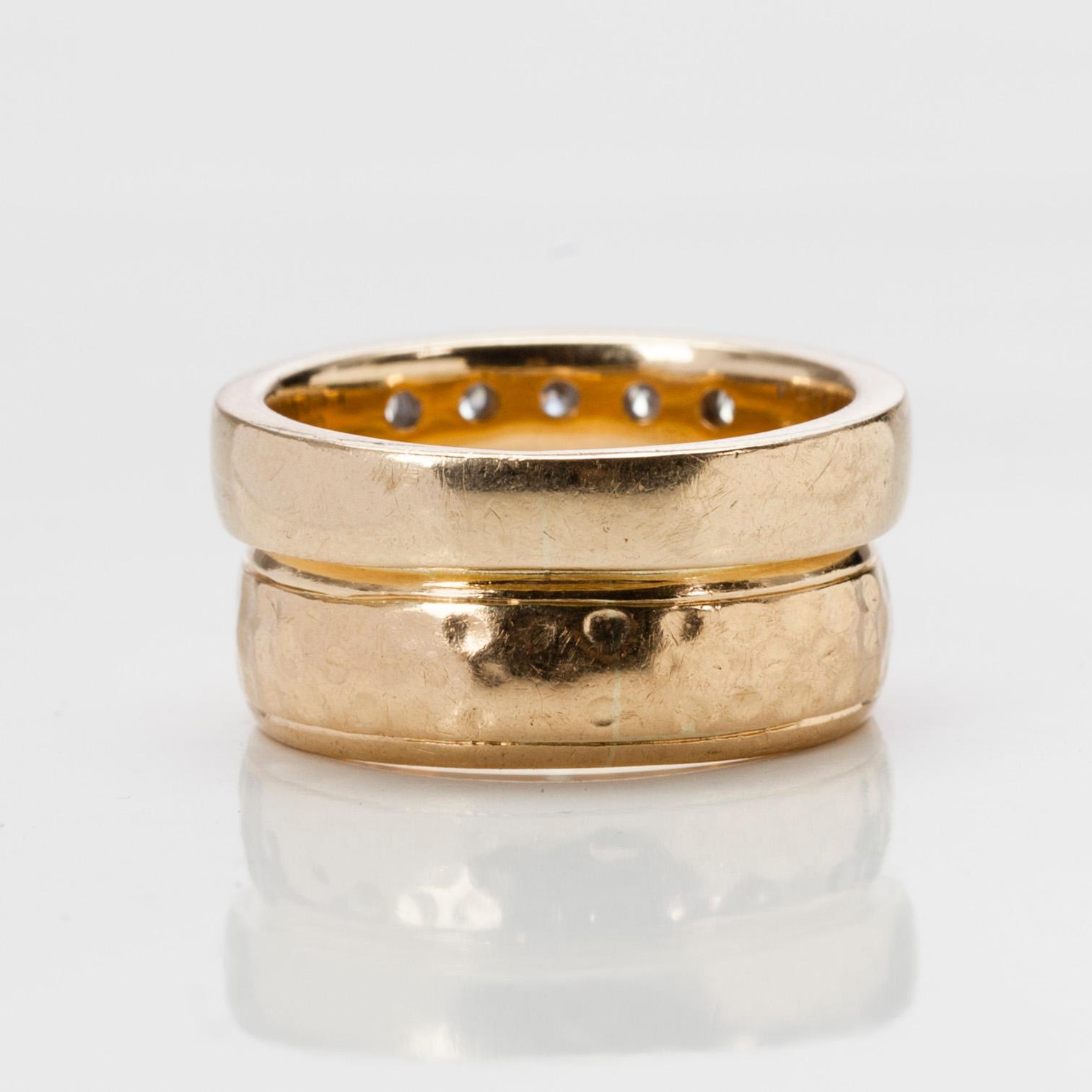 RING, guld 14K och 18K, briljantslipade tot. 0,51 ct. Vikt 10,4 g.
