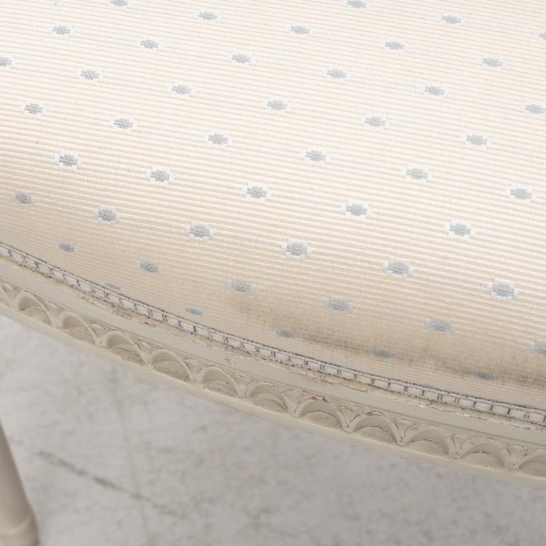 Karmstolar ett par, gustavianska, 17/1800-tal.