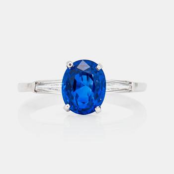 1180. A 2.25 ct untreated Kashmir sapphire and diamond ring. Two certificate from Gübelin.