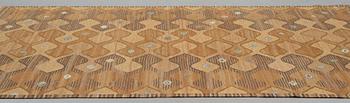 Barbro Nilsson, A carpet, "Finspong, lättbrun" ("Kringelikroka"), flat weave, ca 298 x 203-204 cm, signed AB MMF BN.