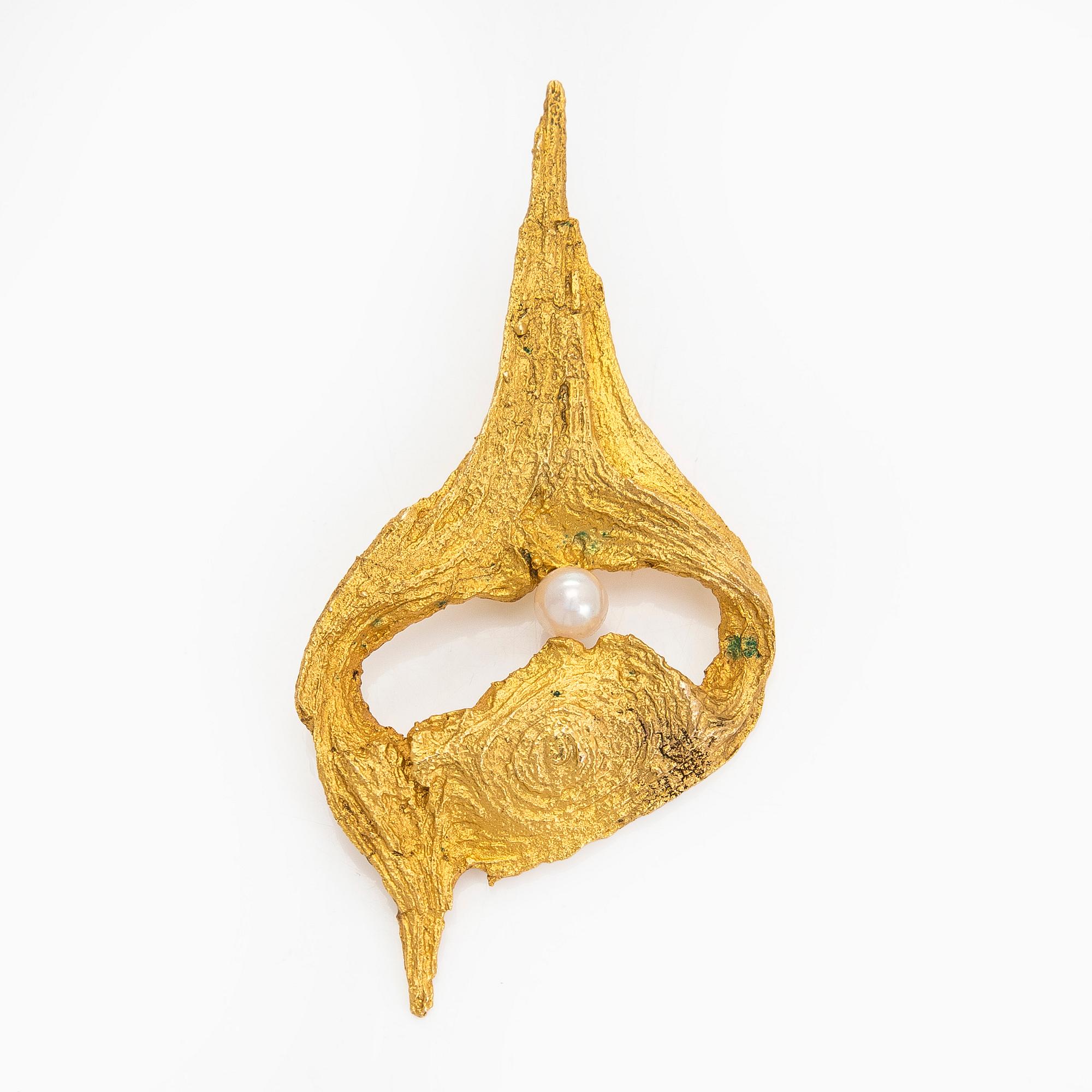 Helky Juvonen, hänge, 14K guld, odlad pärla, Westerback, Helsinfors 1972.