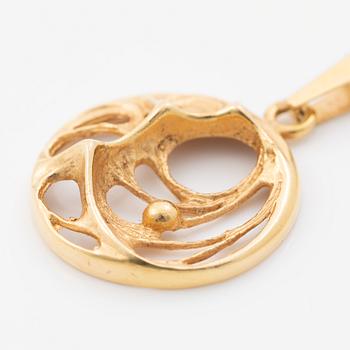 Hänge 18K guld, Finland, med kedja 14K guld.