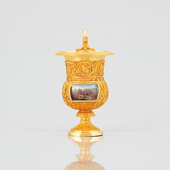 Paradkopp med fat, "The Demidoff cup", guld och emalj, Gabriel-Raoul Morel, Paris, daterad 1824.