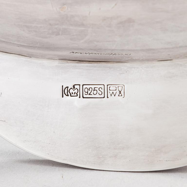 A sterling silver tray, maker's mark of Otto Wolter, Schwäbisch Gmünd, Germany, the latter half of the 20th century.