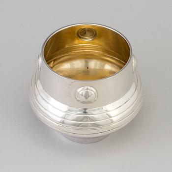 CG HALLBERG, skål/ytterfoder, silver, Stockholm 1904.