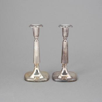 LJUSSTAKAR, ett par, silver, Ceson, Göteborg, 1962.