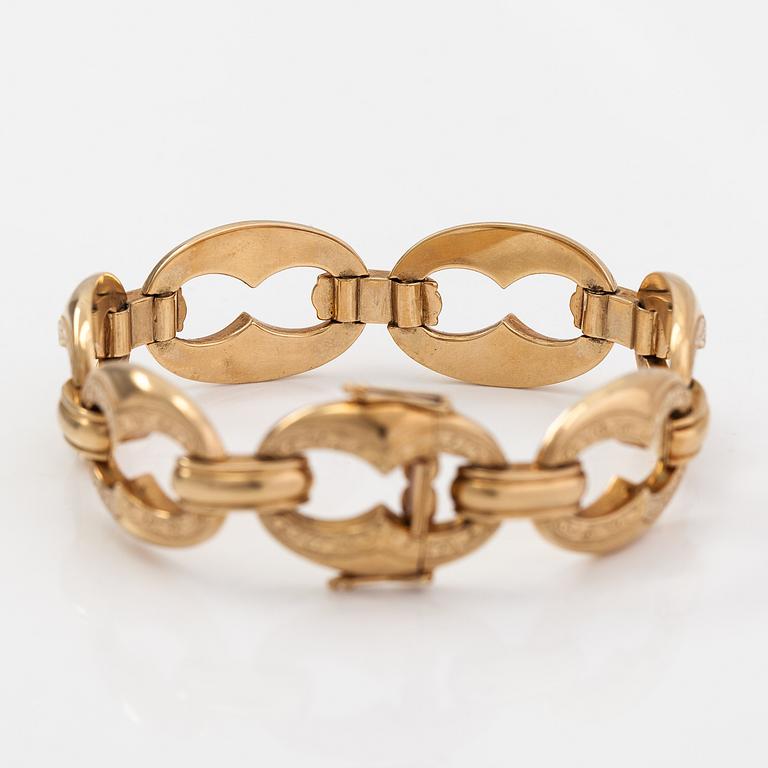 A 14K gold bracelet. Finnish import marks.