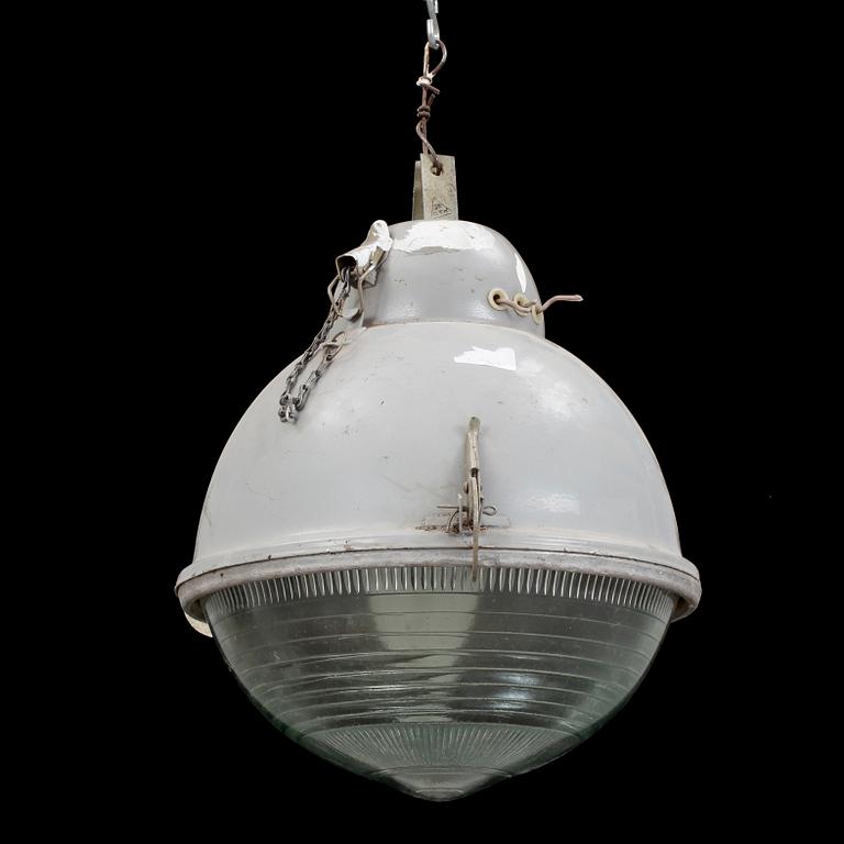 TAKLAMPA, industri, 1900-tal.