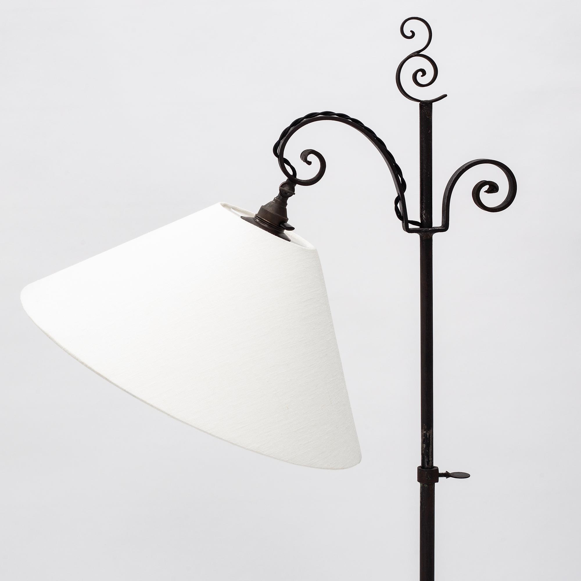 Harald Notini, golvlampor, ett par, modell "15101", Arvid Böhlmarks Lampfabrik, 1930-tal.
