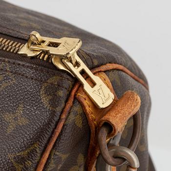 Louis Vuitton, A 'Keepall Bandouliere 55' weekendbag, vintage.