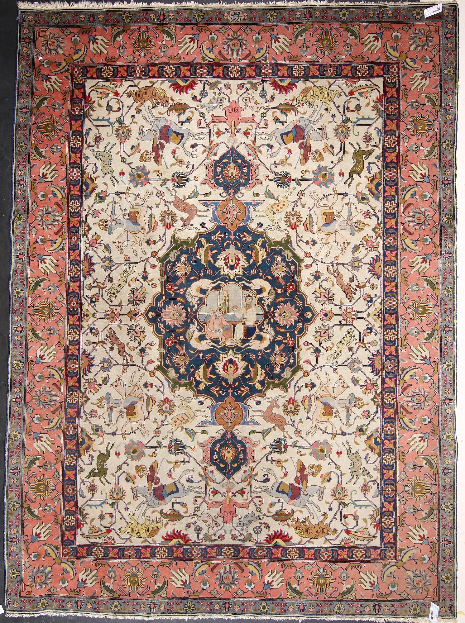 MATTA. Orientalisk ca 340 x 240.