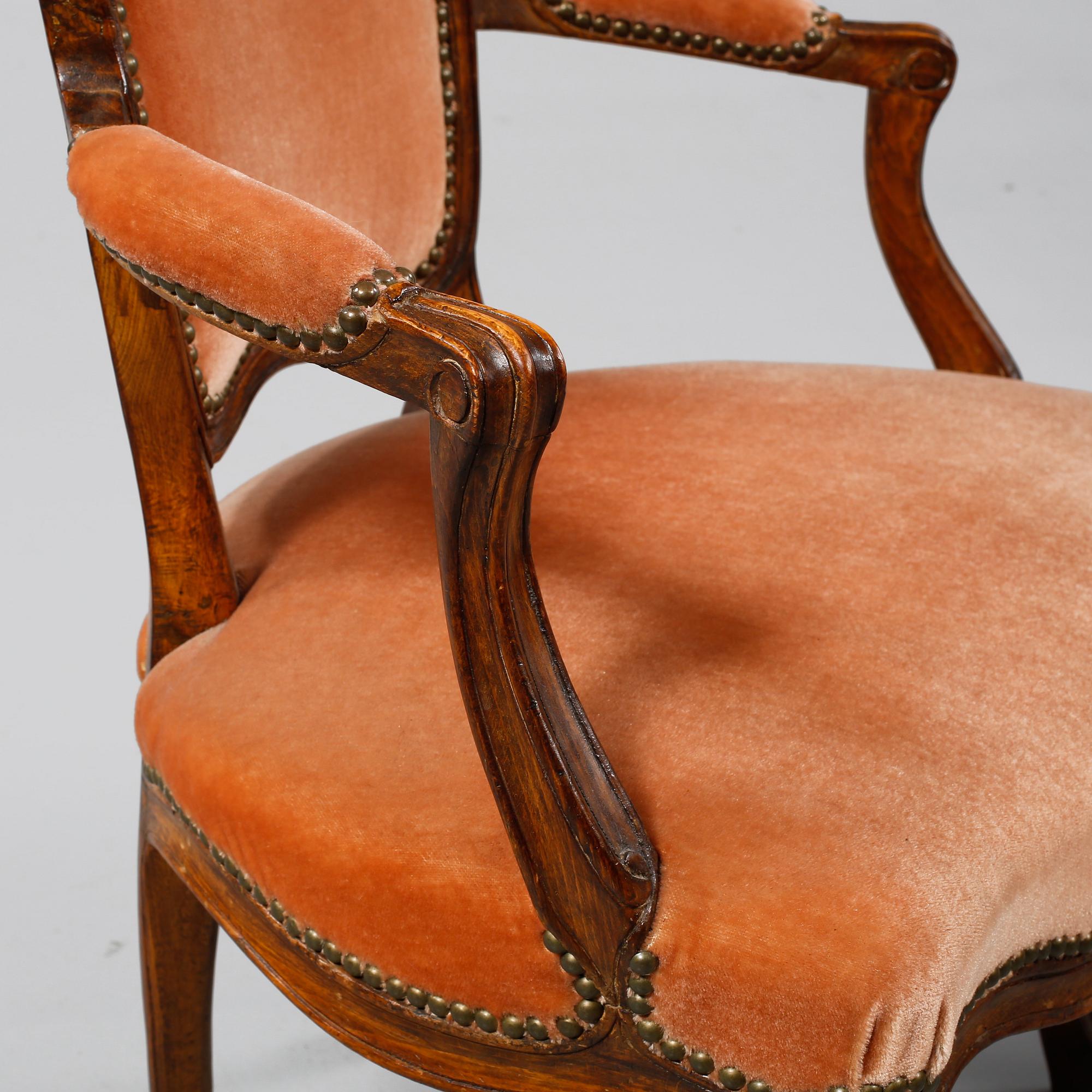 KARMSTOLAR, ett par, Louis XV-stil, 1800-talets andra hälft.