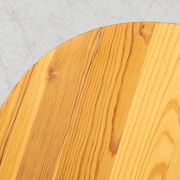 A coffee table, mid-20th century.