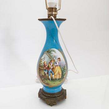 Table lamp, porcelain, first half of the 20th century.