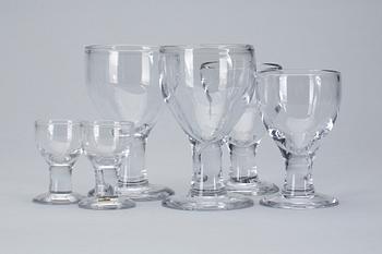 GLASSERVIS, glas, 24 st, Signe-Persson Melin "Ruben", Boda. 1900-talets andra hälft.