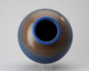 A Berndt Friberg stoneware vase, Gustavsberg studio 1963.