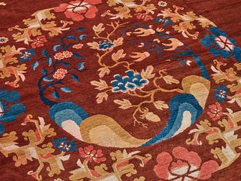 A CARPET, an antique/semi-antique Ningxia probably, China, ca 492,5-494,5 x 388-389,5 cm.