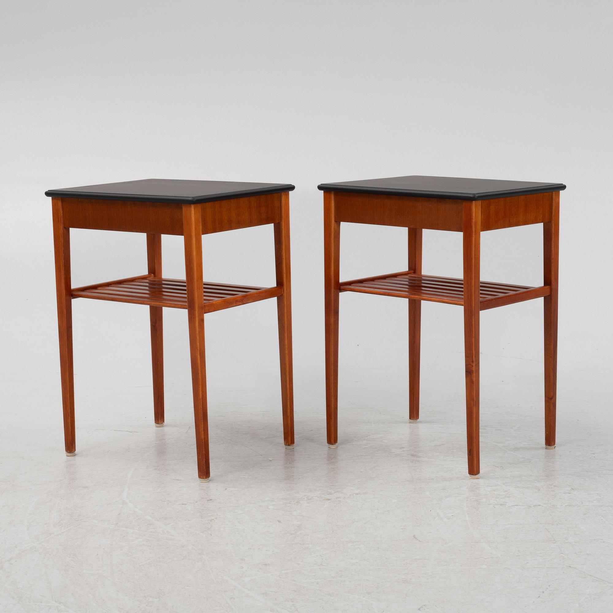 Sängbord, ett par, 1900-talets andra hälft.