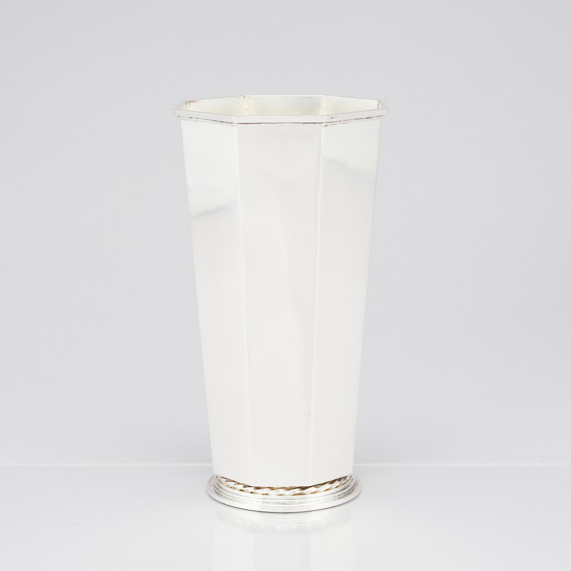Atelier Borgila, a sterling vase, Stockholm 1942.