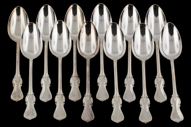 BESTICKUPPSÄTTNING, 104 delar, silver, "Olga", GAB, total vikt ca 5000g.